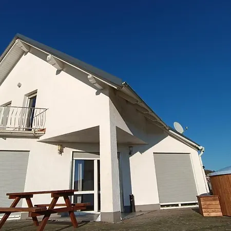 Baranie Wzgorze Ustron Basen Sauna Plac Zabaw * Cisownica