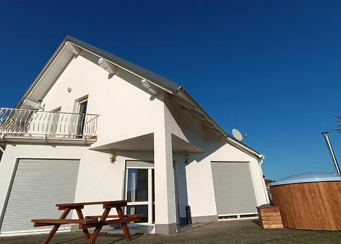 Baranie Wzgorze Ustron Basen Sauna Plac Zabaw * Cisownica