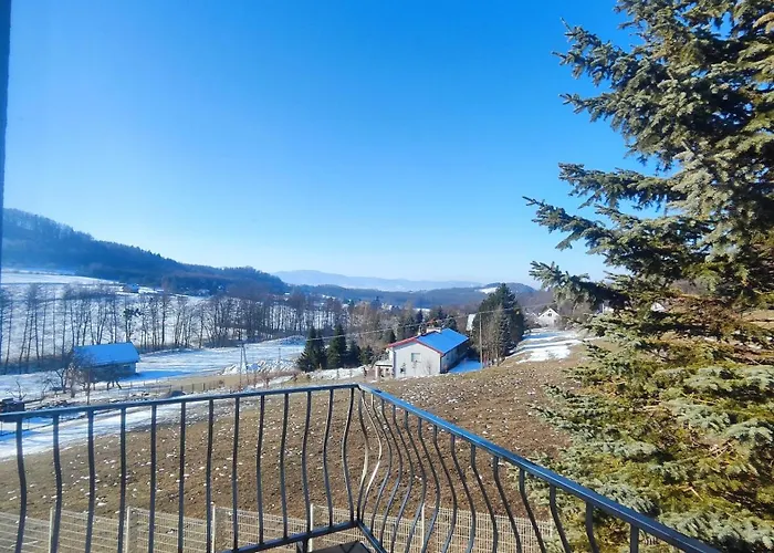 Baranie Wzgorze Ustron Basen Sauna Plac Zabaw * Cisownica